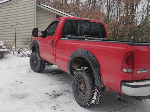 Used 2007 Ford F250 XL image 2