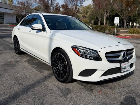 Used 2021 Mercedes-Benz C 300 Sedan image 10