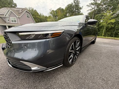 Used 2023 Honda Accord Touring image 15