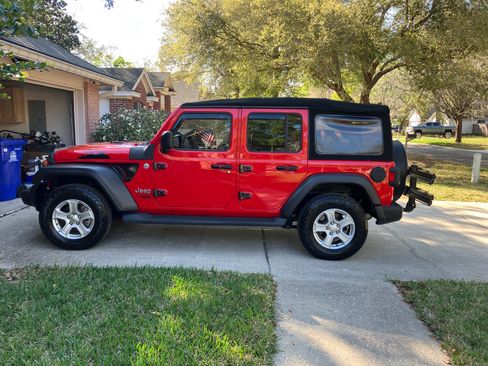 Used 2018 Jeep Wrangler Unlimited Sport S image 5