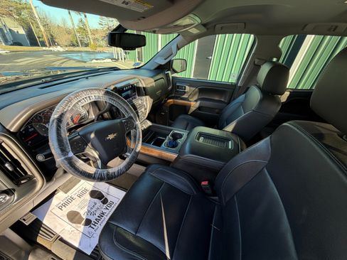 Used 2017 Chevrolet Silverado 1500 LTZ w/ LPO, Black Pack image 11