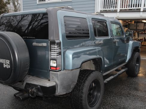Used 2007 HUMMER H3 image 6