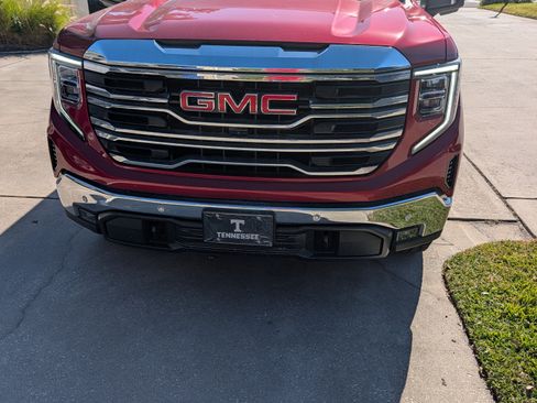 Used 2024 GMC Sierra 1500 SLT w/ SLT Premium Plus Package image 2