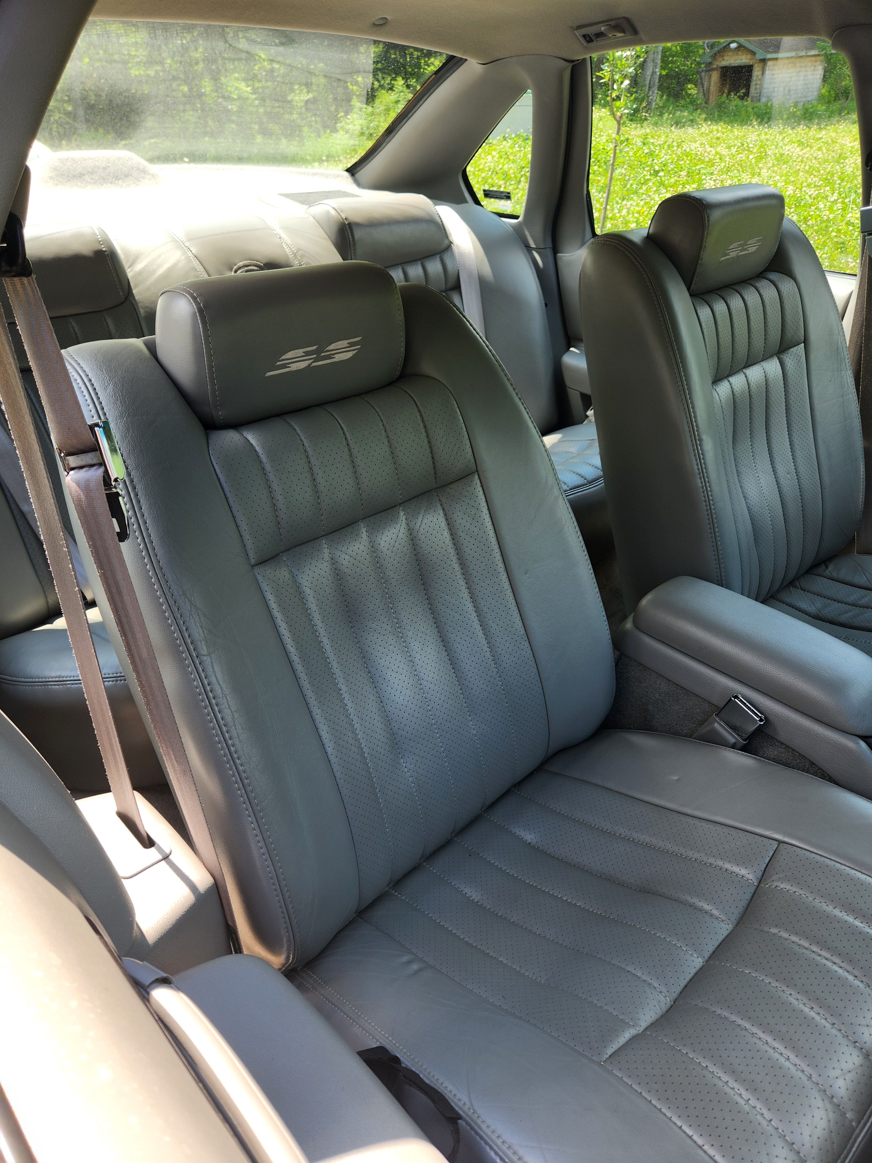 Used 1994 Chevrolet Impala SS RWD image 9