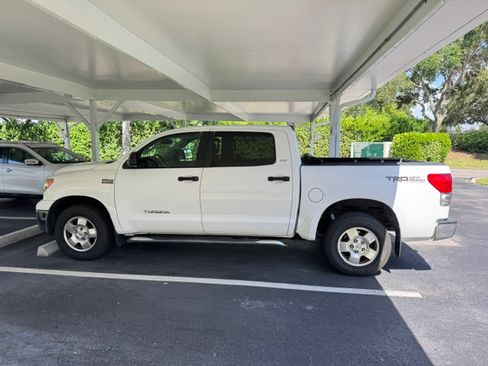 Used 2008 Toyota Tundra SR5 AWD/4WD image 2