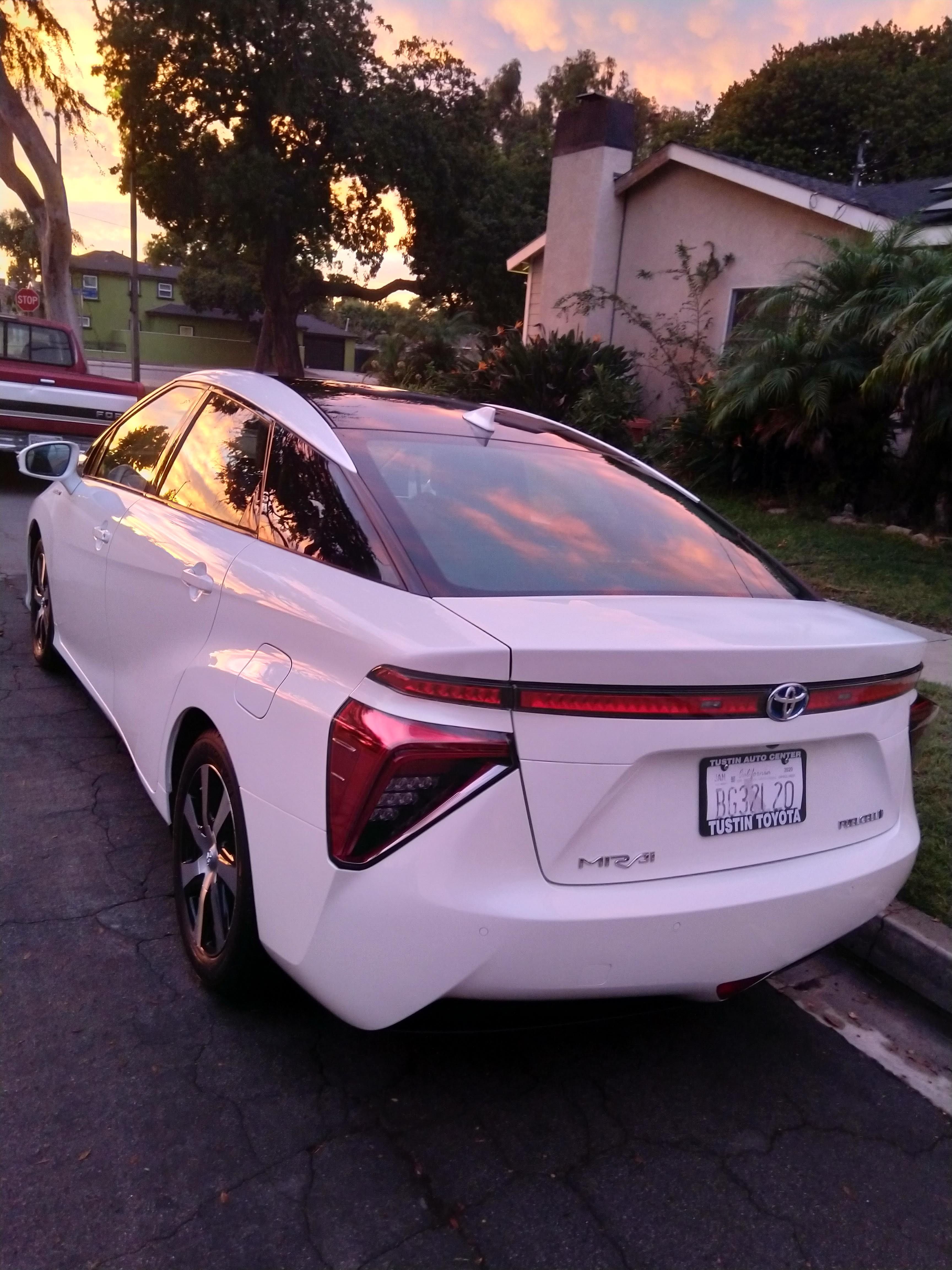 Used 2020 Toyota Mirai FWD image 6