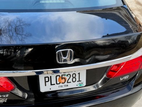 Used 2015 Honda Accord EX-L image 16