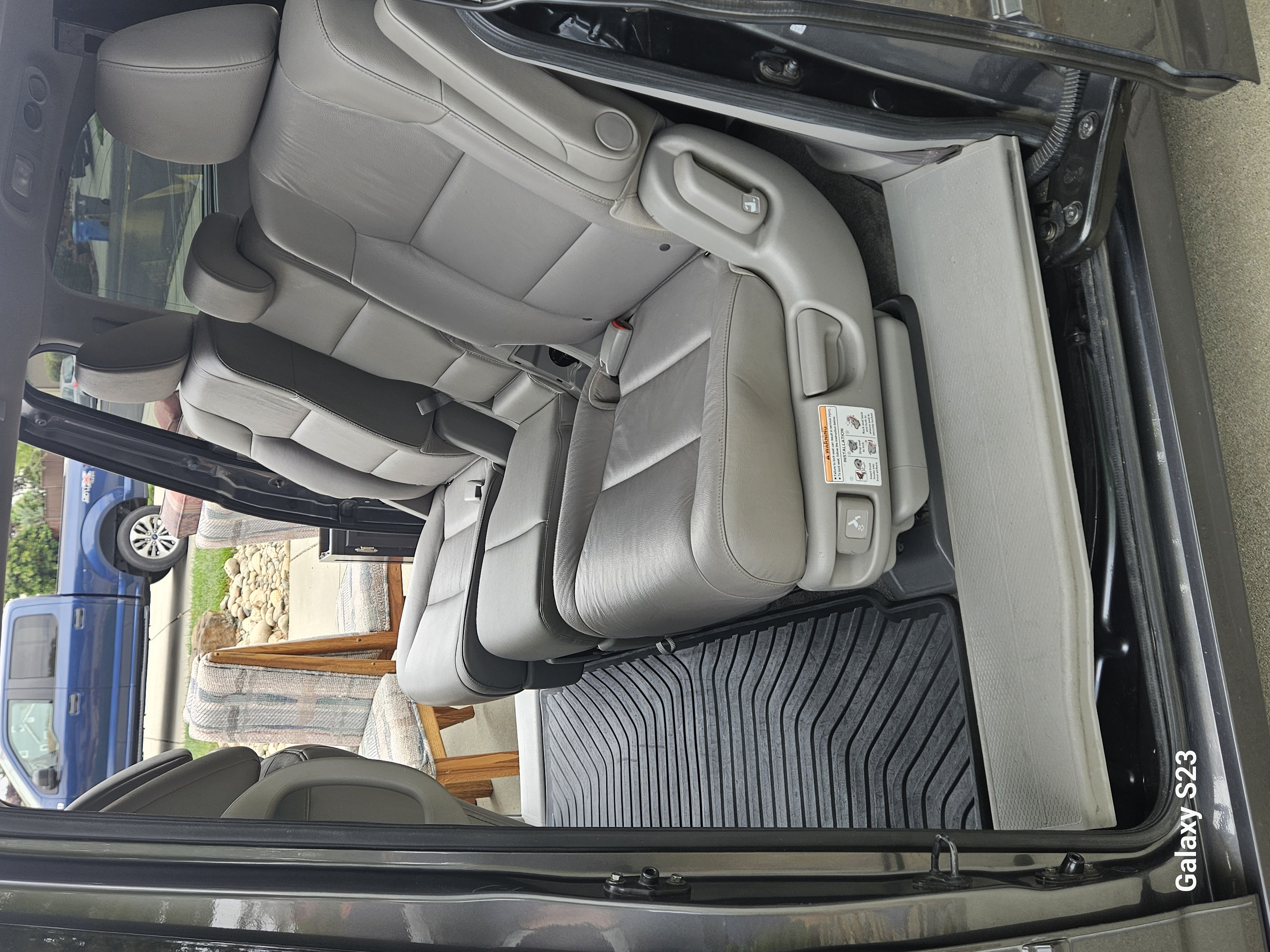 Used 2012 Honda Odyssey Touring Elite image 9