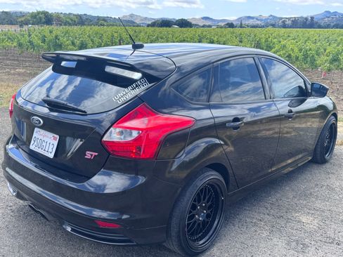 Used 2013 Ford Focus ST FWD image 4