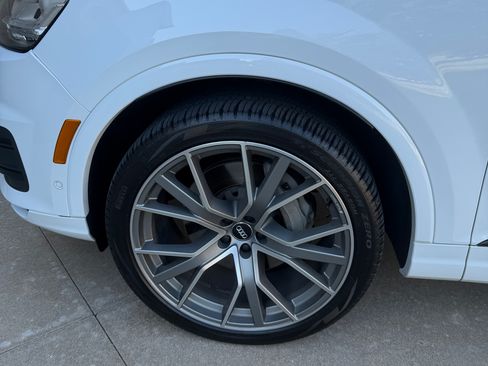 Used 2019 Audi Q7 3.0T Prestige w/ Prestige Package AWD/4WD image 6