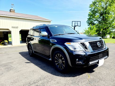 Used 2018 Nissan Armada Platinum w/ Interior Lighting Package image 17