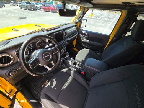 Used 2020 Jeep Wrangler Unlimited Sahara w/ Uconnect 4C Nav & Sound Group AWD/4WD image 10