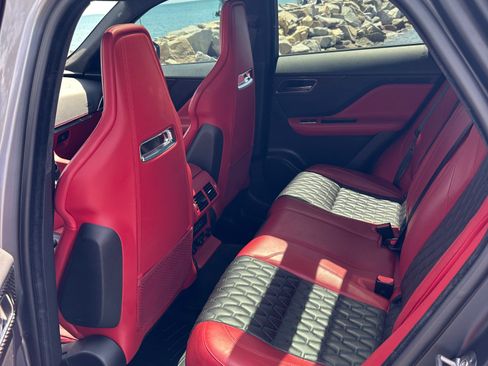 Used 2020 Jaguar F-PACE SVR image 1