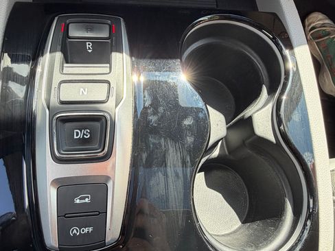 Used 2019 Honda Pilot Elite image 14