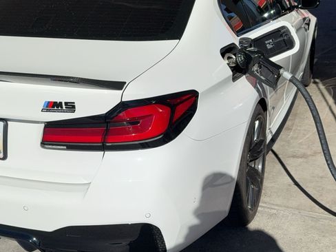 Used 2021 BMW M5 w/ Competition Package image 6