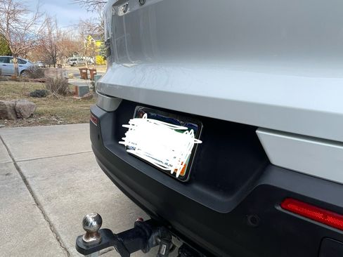 Used 2021 Volvo XC40 P8 Recharge w/ Advanced Package image 8