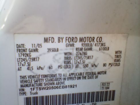 Used 2006 Ford F250 XL image 4