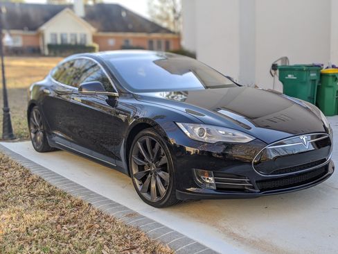 Used 2013 Tesla Model S Performance image 1