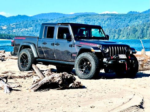 Used 2021 Jeep Gladiator Rubicon AWD/4WD image 23