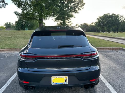 Used 2020 Porsche Macan S w/ Premium Package Plus AWD/4WD image 4