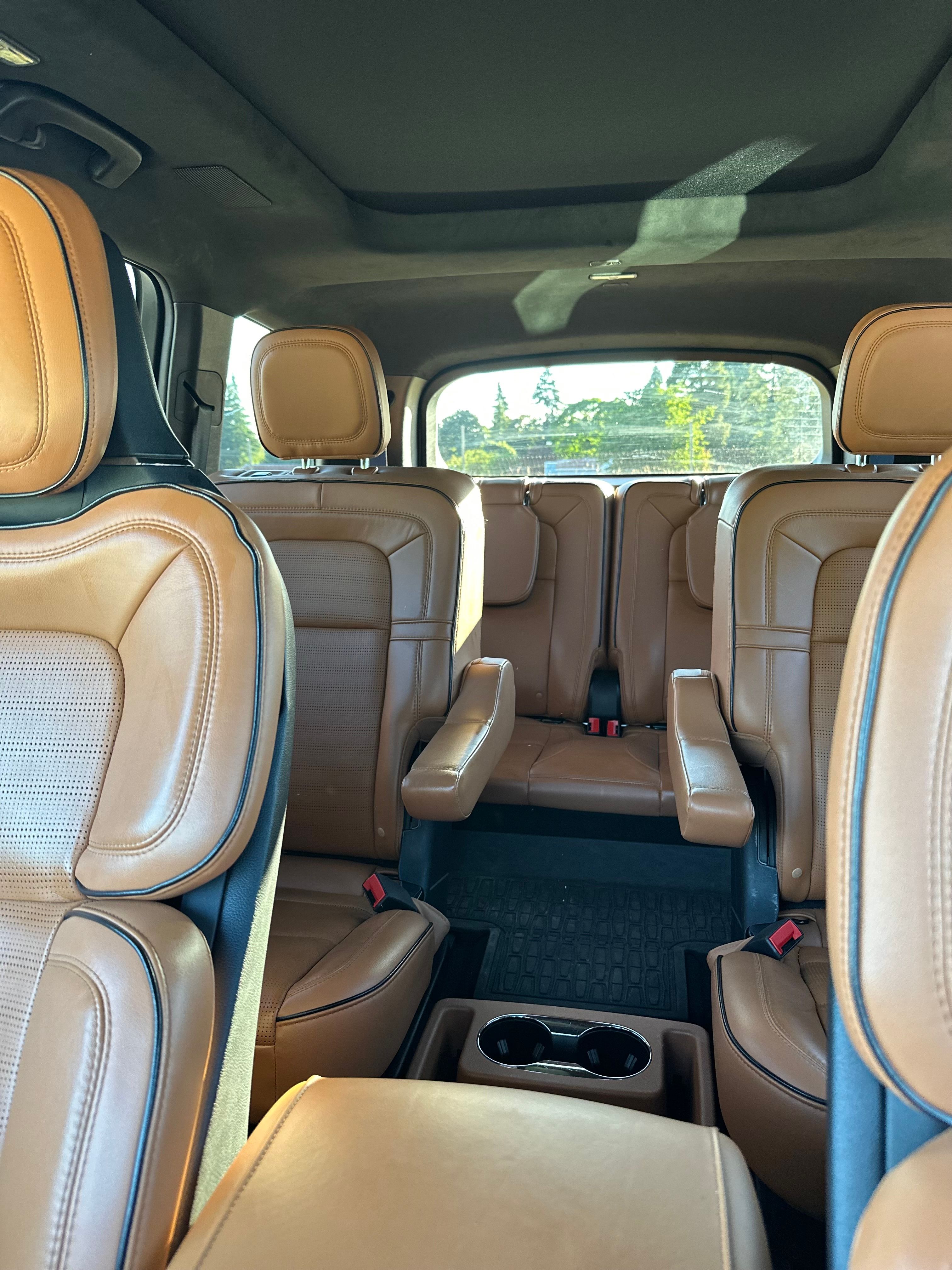 Used 2022 Lincoln Aviator Black Label Grand Touring AWD/4WD image 11
