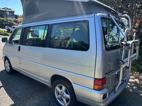 Used 2002 Volkswagen Eurovan MV FWD image 8