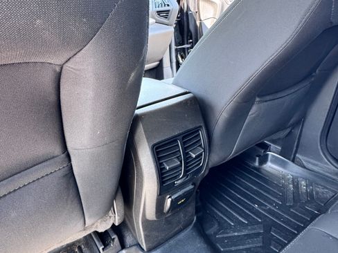 Used 2014 Ford Escape SE w/ Equipment Group 201A FWD image 9