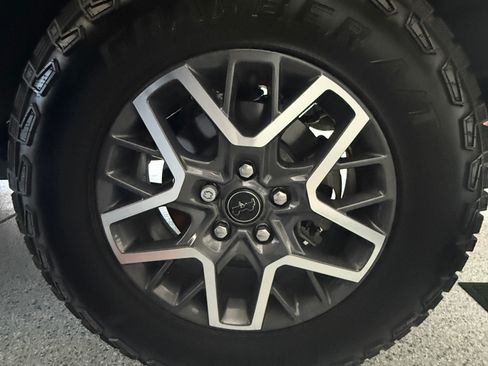 Used 2024 Jeep Wrangler Unlimited Sahara w/ Technology Group image 19