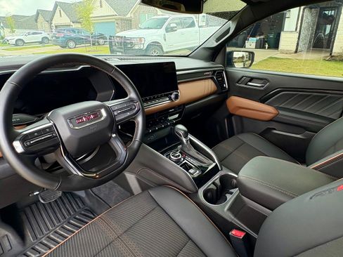 Used 2026 GMC Canyon AT4 AWD/4WD image 9