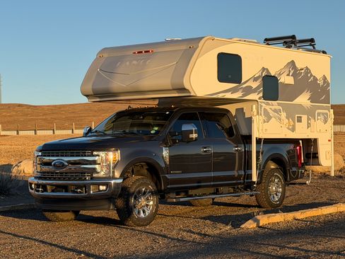 Used 2019 Ford F350 Lariat w/ Lariat Ultimate Package image 9