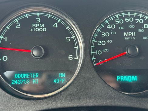 Used 2013 Chevrolet Tahoe LT w/ Luxury Package image 20