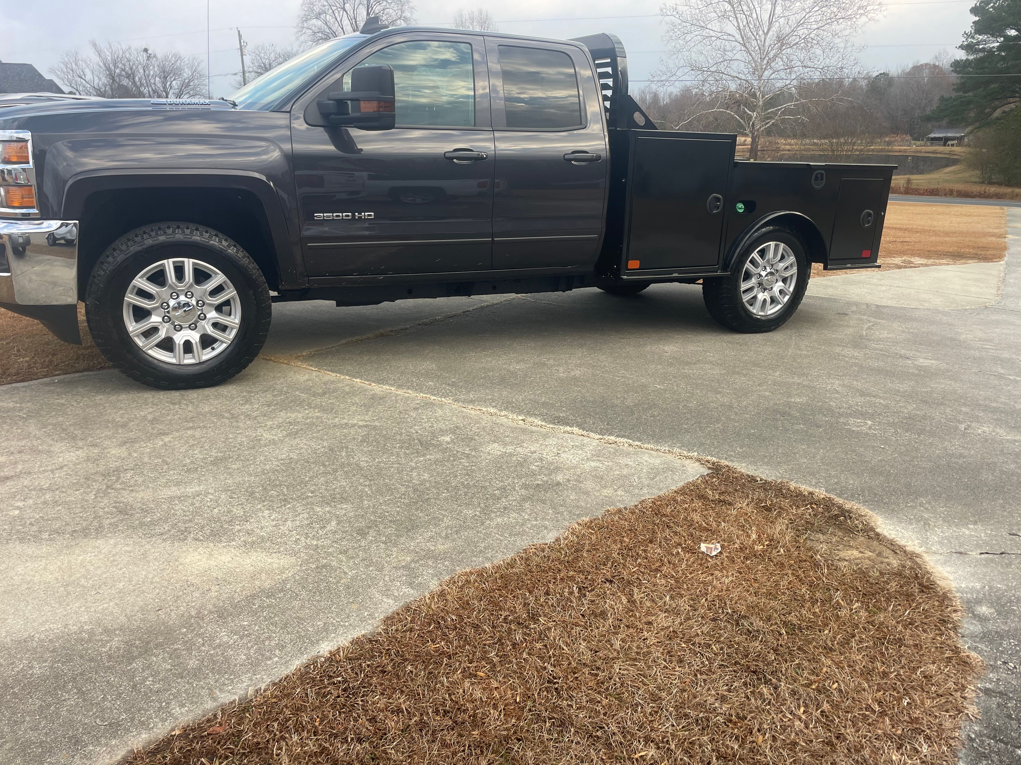 Used 2015 Chevrolet Silverado 3500 LT w/ LT Convenience Package AWD/4WD image 5