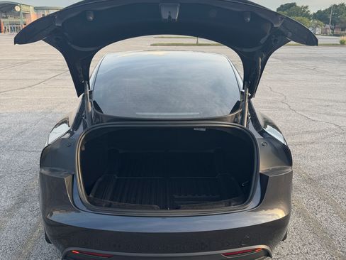 Used 2025 Tesla Model 3 Long Range RWD image 12