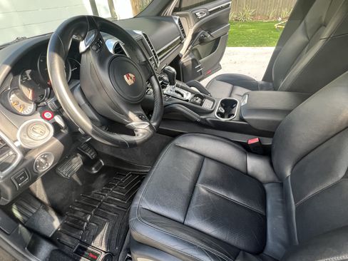 Used 2014 Porsche Cayenne AWD/4WD image 14
