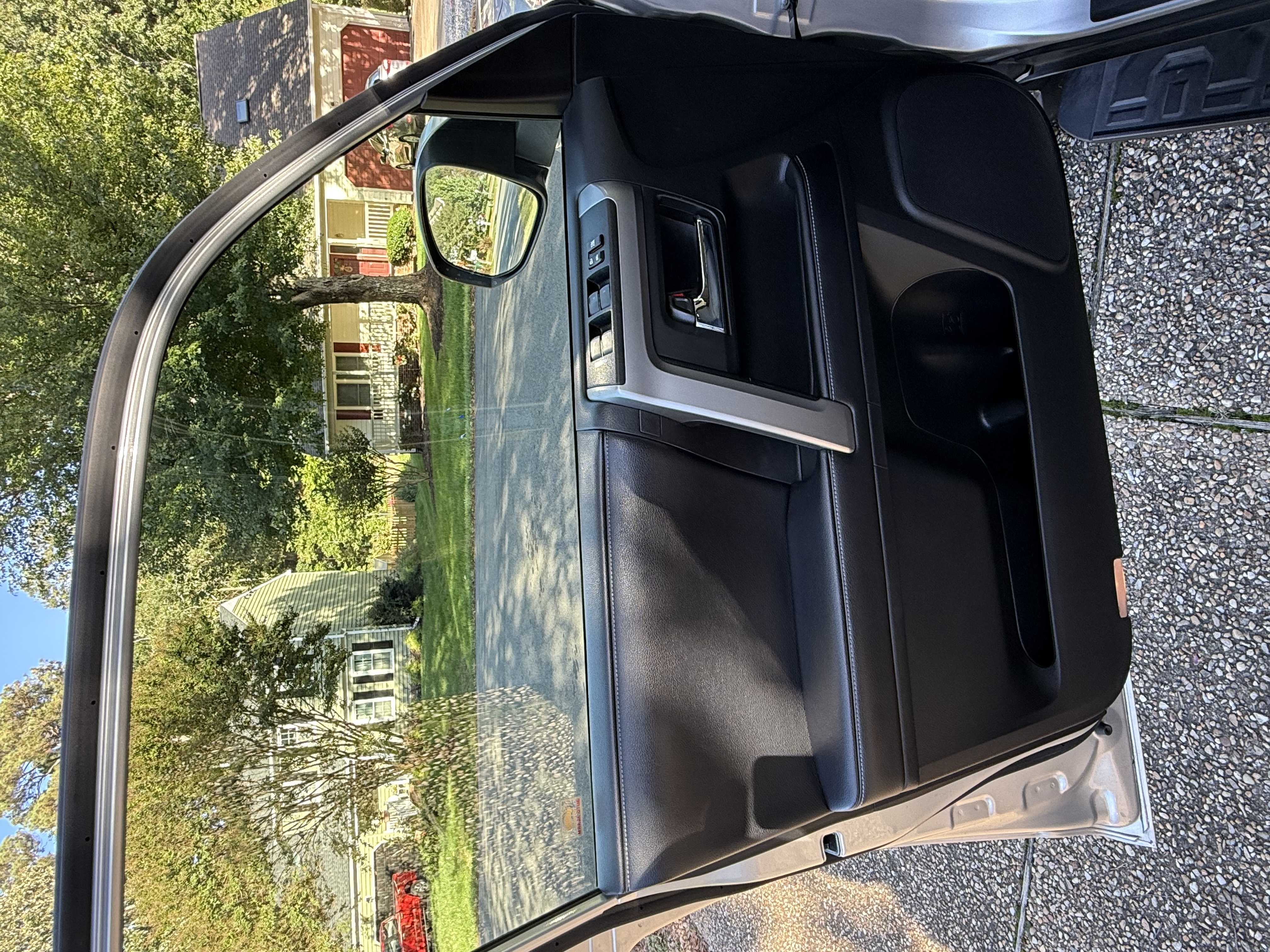 Used 2019 Toyota 4Runner SR5 Premium w/ Wilderness Package AWD/4WD image 13