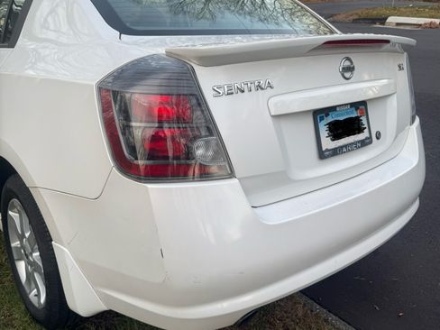 Used 2010 Nissan Sentra 2.0 SR image 28