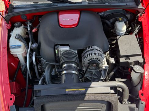 Used 2005 Chevrolet SSR w/ Preferred Equipment Group RWD image 10