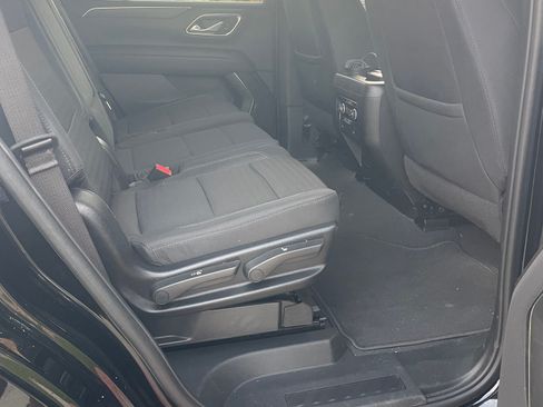 Used 2024 Chevrolet Tahoe LS RWD image 12
