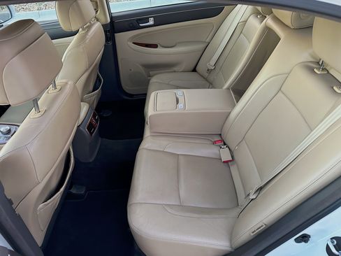 Used 2012 Hyundai Genesis 3.8 w/ Premium Pkg image 13