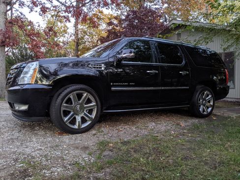 Used 2008 Cadillac Escalade ESV AWD image 5