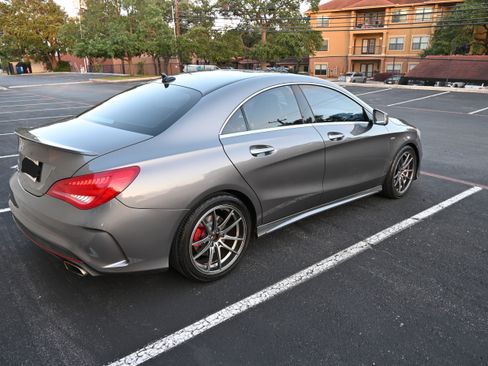 Used 2015 Mercedes-Benz CLA 250 image 8