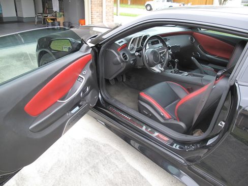 Used 2011 Chevrolet Camaro LT w/ RS Package image 6
