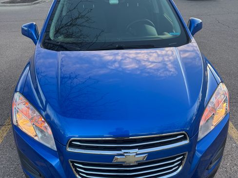 Used 2016 Chevrolet Trax LT w/ LT Sun and Sound Package image 1