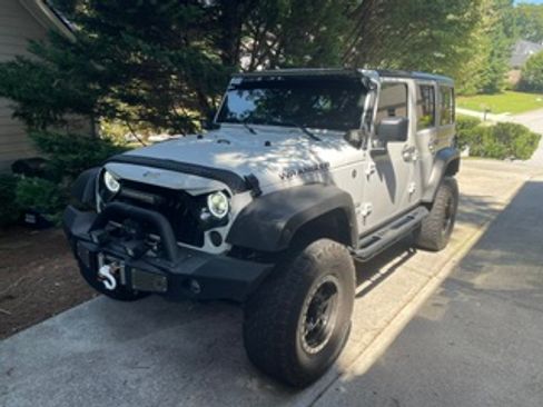 Used 2017 Jeep Wrangler Unlimited Sport w/ Quick Order Package 24S AWD/4WD image 4