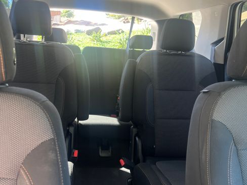 Used 2018 Chevrolet Traverse LT image 8