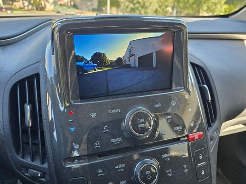 Used 2013 Chevrolet Volt Premium w/ Premium Trim Package image 13