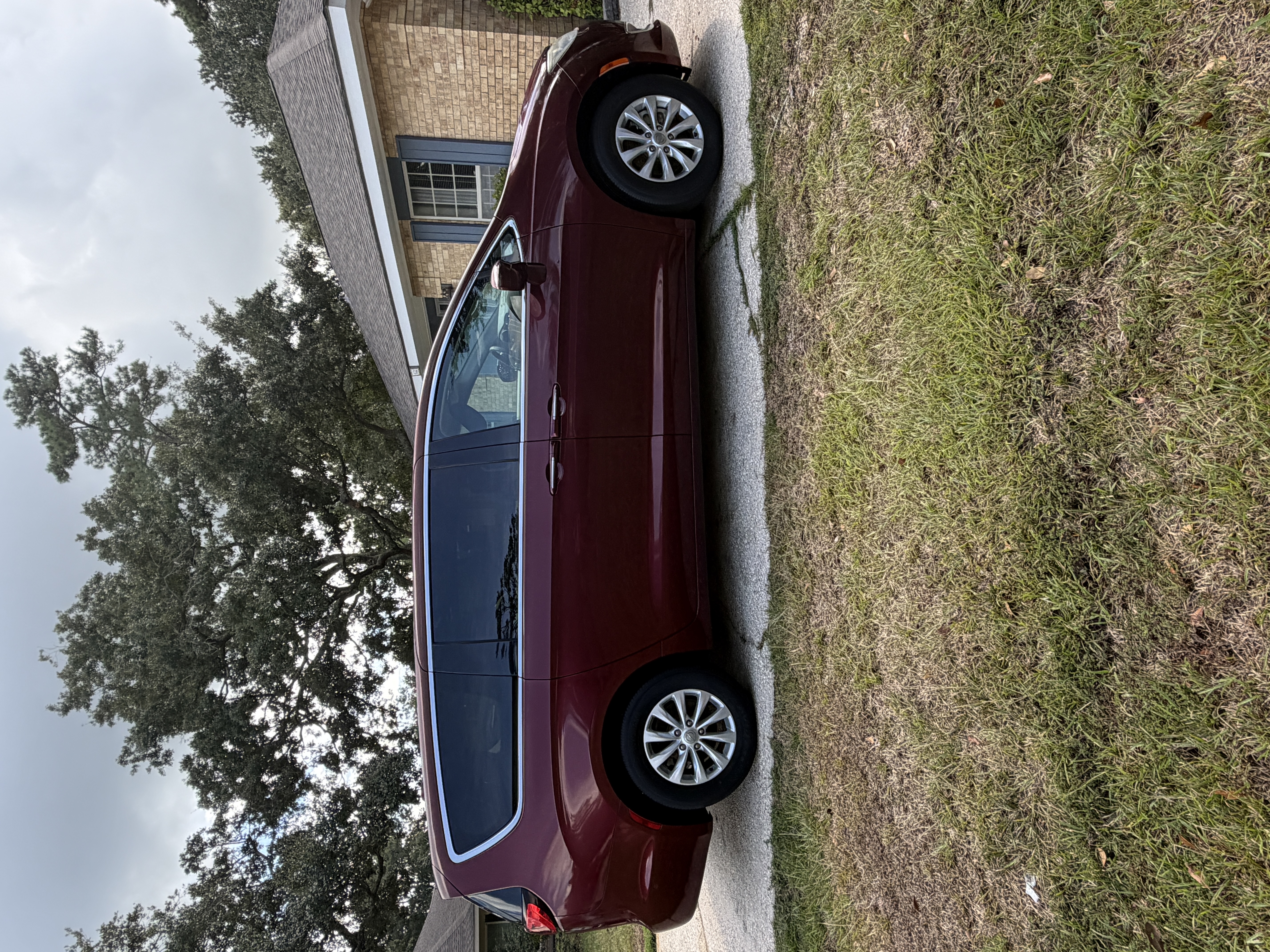 Used 2019 Chrysler Pacifica Touring Plus w/ Advanced Safetytec Group FWD image 16