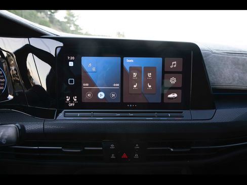 Used 2022 Volkswagen GTI Autobahn image 11