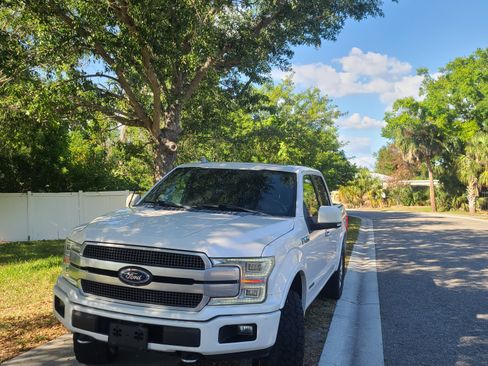 Used 2018 Ford F150 Platinum w/ Equipment Group 701A Luxury AWD/4WD image 17