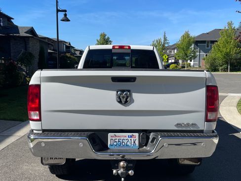 Used 2018 RAM 2500 SLT w/ Protection Group AWD/4WD image 10